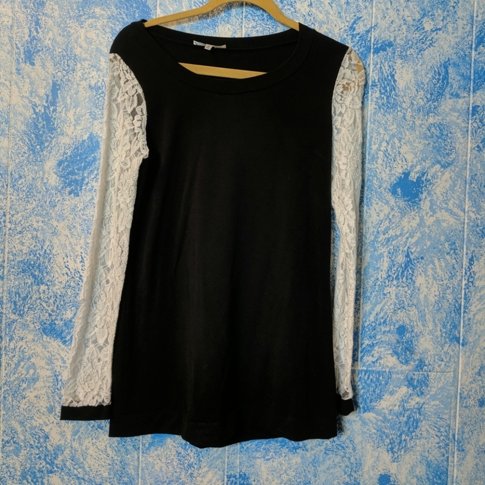 Andree by Unit black tunic